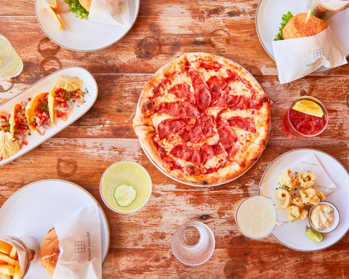 Soho Beach House Canouan Charlestown 外观 照片